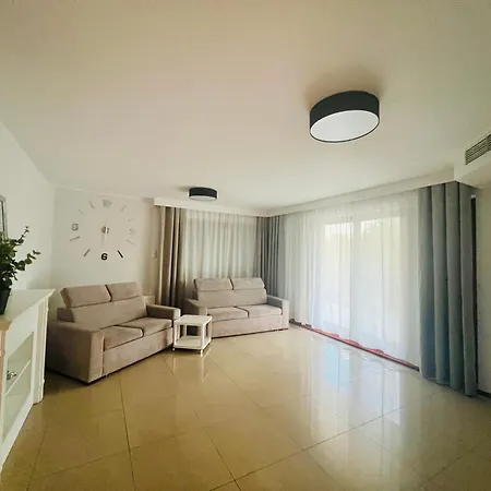 Apartment Park Center B&f *